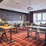 Mercure Paris Bercy Bibliotheque